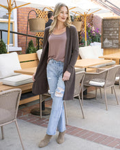 Load image into Gallery viewer, Grace & Lace Stretch Mix 90's Jeans - Distressed Light-Wash