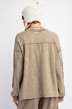 Load image into Gallery viewer, Ari Crochet Trim Pullover - Mocha