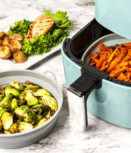 Load image into Gallery viewer, Krumbs Kitchen Collapsible Silicone Air Fryer Basket
