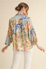 Load image into Gallery viewer, Pretty Perfect Mixed Floral Top