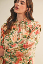 Load image into Gallery viewer, Kaylee Floral Top - Peach