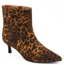 Load image into Gallery viewer, Corky’s Gold Digger - Leopard