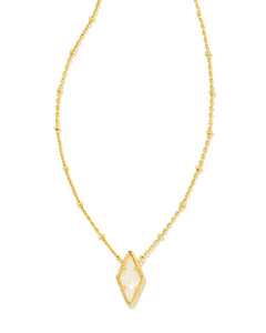 Kendra Scott Kinsley Gold Short Pendant Necklace in Ivory Mother of Pearl