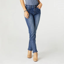 Load image into Gallery viewer, Everstretch Straight Jeans - Medium Denim