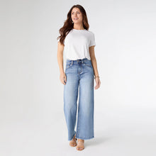 Load image into Gallery viewer, EverStretch Wide Leg Frayed Bottom Jeans - Medium Denim