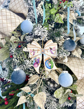 Load image into Gallery viewer, RTC Glory Bow Holy Family Ornament