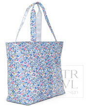 Load image into Gallery viewer, TRVL Design - Jumbo Tote XL - Bridgehampton Floral