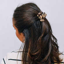 Load image into Gallery viewer, Petite Teleties Classic Claw Clip - Blonde Tortoise