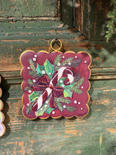 Load image into Gallery viewer, RTC Mini Art Scallop Burgundy Candy Cane