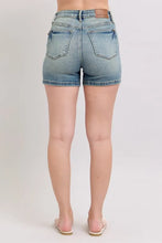Load image into Gallery viewer, Judy Blue V-Front Vintage Wash Shorts