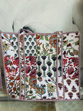 Load image into Gallery viewer, Quilted Floral Large Tote Bag