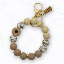 Load image into Gallery viewer, Beaded Daisy Flower Bracelet Keychain - Turquoise