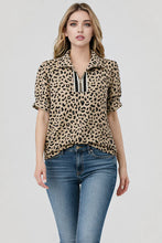 Load image into Gallery viewer, Mandy Zip Top - Leopard