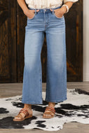 Risen Jeans - High Rise Jeans with Embroidered Details