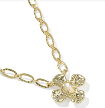 Load image into Gallery viewer, Kendra Scott Leanne Short Pendant Necklace Gold Natural Mother of Pearl