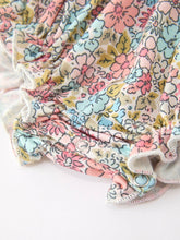 Load image into Gallery viewer, Mint Floral Baby Bubble Petals Collar