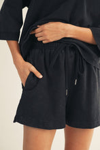 Load image into Gallery viewer, The Jetsetter Shorts - Black