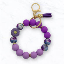 Load image into Gallery viewer, Beaded Daisy Flower Bracelet Keychain - Turquoise