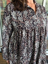 Load image into Gallery viewer, Regina Floral Dress - Black