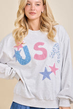 Load image into Gallery viewer, USA Patchwork Graphic Pullover - Heather Ivory