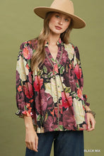 Load image into Gallery viewer, Foliage Button Up Top - Black