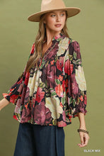 Load image into Gallery viewer, Foliage Button Up Top - Black