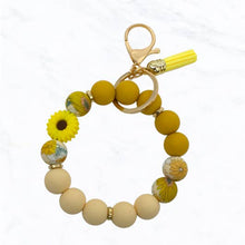 Load image into Gallery viewer, Beaded Daisy Flower Bracelet Keychain - Turquoise
