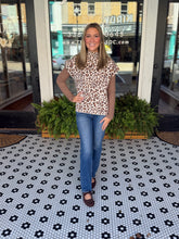Load image into Gallery viewer, Mock Neck Leopard Sweater