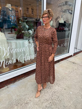 Load image into Gallery viewer, Leopard Print Mesh Fit &amp; Flare Midi Dress
