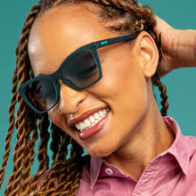 Load image into Gallery viewer, Goodr Sunglasses - POP G