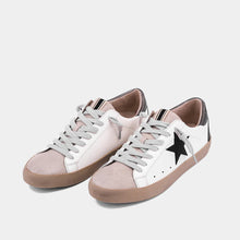 Load image into Gallery viewer, Shu Shop Paula Sneakers - Black Lizard