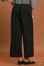 Load image into Gallery viewer, Jessica Wide Leg Pull-On Crop Pants with Pockets - Black