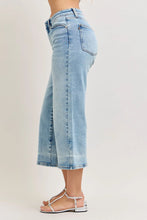 Load image into Gallery viewer, Judy Blue MR Wide Leg Crop Jean