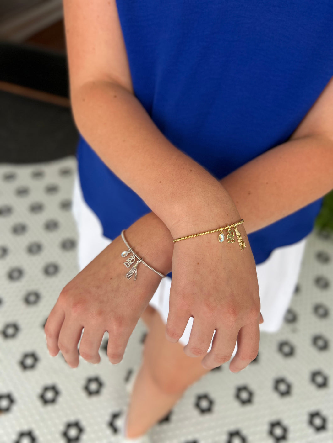Kendra Scott 2025 Graduation Stretch Bracelet in Silver