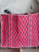 Load image into Gallery viewer, Quilted Floral Large Tote Bag