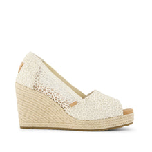 Load image into Gallery viewer, TOMS Shoes - Essential Wedge - Natural Moroccan Crochet