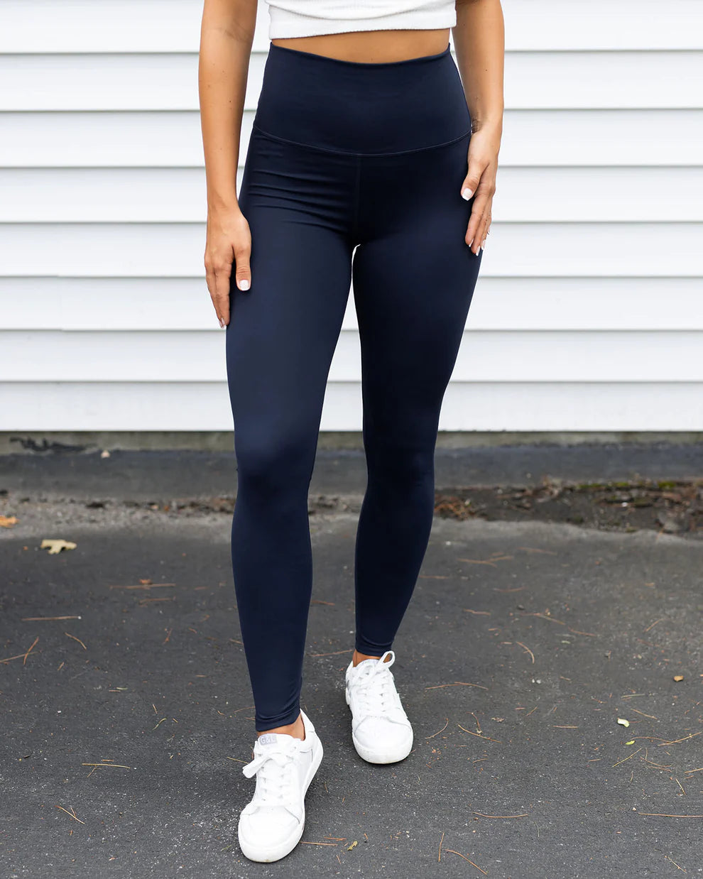 Grace & Lace Squat Proof Athleisure Leggings - Navy – Specialty