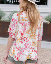 Load image into Gallery viewer, Grace &amp; Lace Brooklyn Flowy Blouse in Floral
