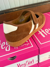 Load image into Gallery viewer, Corky's Calm Down Sneaker - Chestnut