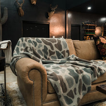 Load image into Gallery viewer, Burlebo Sherpa Blanket - Classic Deer Camo