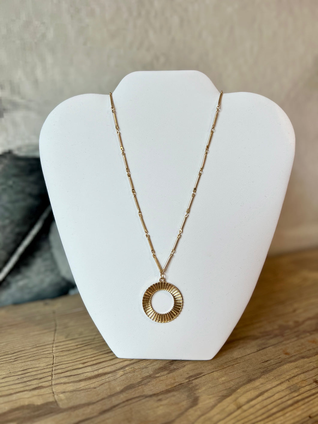 Canvas Tuscon Fluted Statement Necklace in Worn Gold