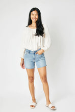 Load image into Gallery viewer, Judy Blue Mid Rise Cut Off Denim Short