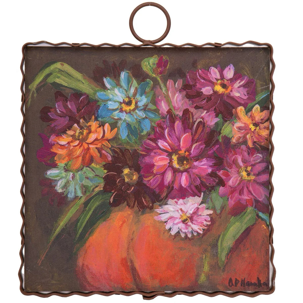 RTC Mini Gallery Charm - Zinnia Ina Pumpkin
