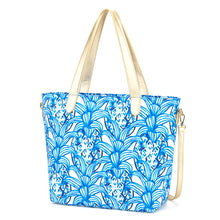 Load image into Gallery viewer, Viv &amp; Lou Lookin&#39; Pine Travel Tote