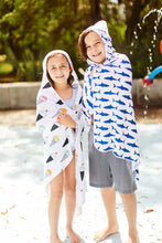 Load image into Gallery viewer, Kids UPF 50+ Sunscreen Hooded Beach Towels