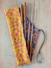 Load image into Gallery viewer, Natural Life Campfire Extendable Roasting Sticks