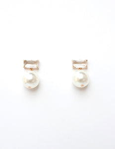 Meghan Browne Snow Earring - Pearl