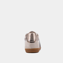 Load image into Gallery viewer, Shu Shop Stevie Sneakers - Metallics