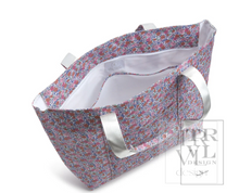 Load image into Gallery viewer, TRVL Design - Jumbo Tote XL - Garden Floral
