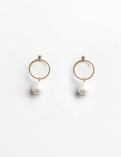 Meghan Browne Vida Earring - Gold Pearl